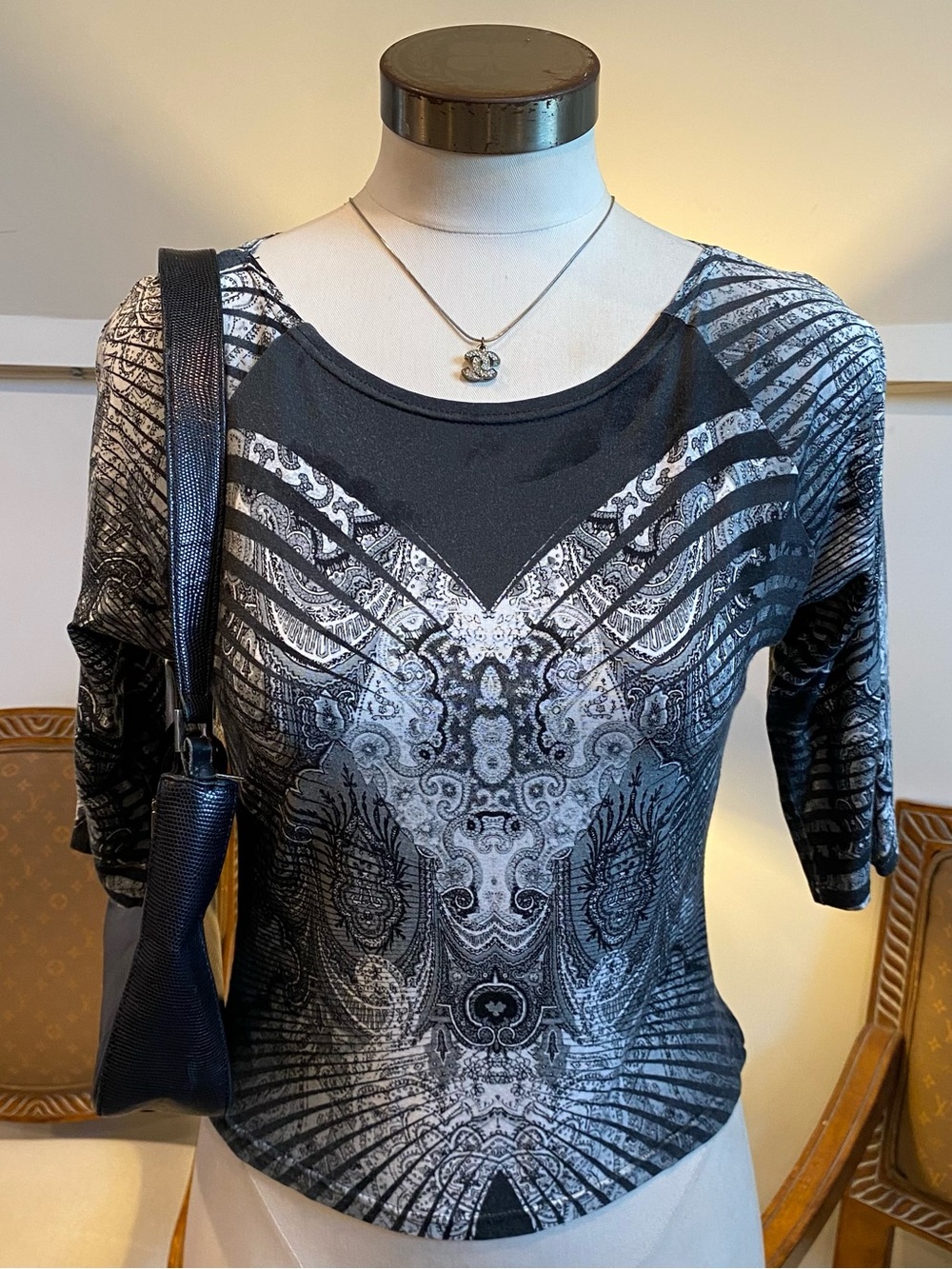 Vintage Y2K Veronica Morgan Graphic Grunge Top Size S